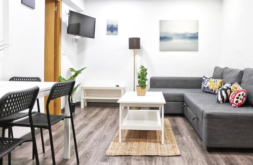 Jardin de la Abadia Apartment | Holidays2Malaga Goya - Huelin area at 500 mts from beach.