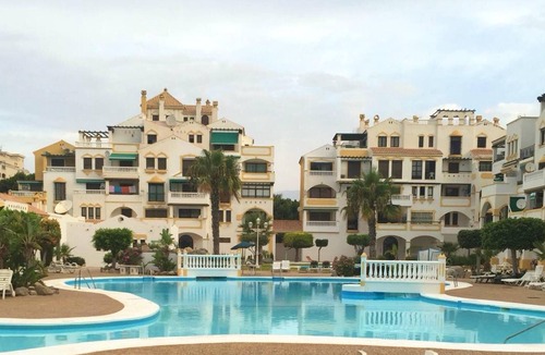 Roquetas de Mar Apartment | Homerez - 50 m away from the beach! Appartement for 3 ppl. with shared pool