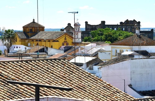 Penaflor House | Homerez - Amazing house for 5 ppl. with balcony at Sevilla, Peñaflor