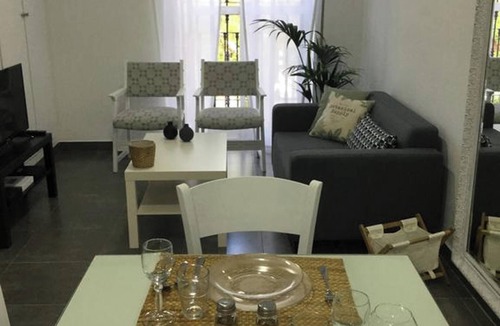 Distrito Sur Apartment | Homerez - Apartment in Córdoba, balcony.