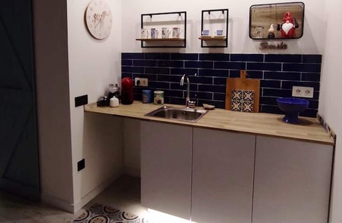 Riogordo Apartment | Homerez - Beautiful studio for 2 ppl. with terrace at Riogordo