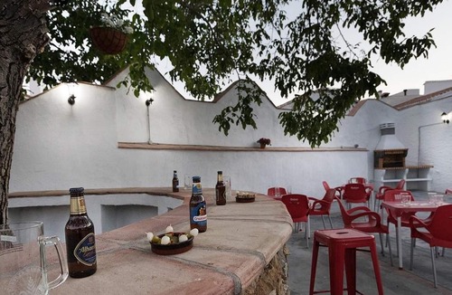 Mondron Villa | Homerez - Big villa for 11 ppl. with swimming-pool and terrace at Mondrón