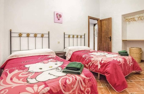 Mondron Villa | Homerez - Big villa for 11 ppl. with swimming-pool and terrace at Mondrón