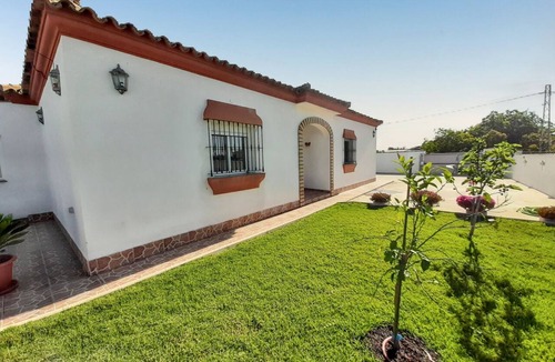 Chiclana de la Frontera Villa | Homerez - Villa Chiclana de la Frontera