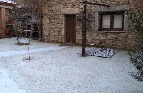 Navarredonda de Gredos House | Homerez - House for 8 ppl. with garden and terrace at Navarredonda de Gredos