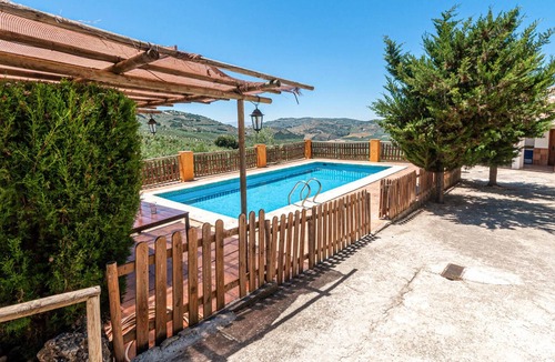 Montefrio House | Homerez - Exceptional house with swimming pool