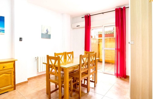 Lepe House | Homerez - House 2 km away from the beach for 8 ppl. with shared pool at Lepe