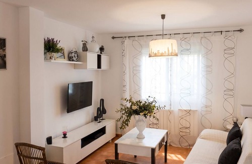 Almagro House | Homerez - House Almagro