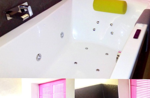 Ubrique Apartment | Homerez - Nice appartement for 2 ppl. with jacuzzi at Ubrique