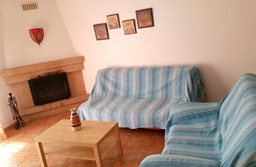El Bosque House | Homerez - Nice house for 6 ppl. with shared pool and terrace at El Bosque