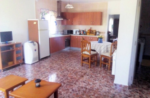 Medina-Sidonia House | Homerez - Picturesque House in Medina-Sidonia with Garden