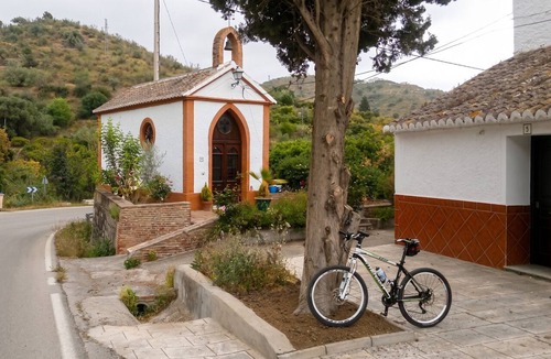 Portugalejo House | Homerez - Quaint House in Canillas with Private Pool