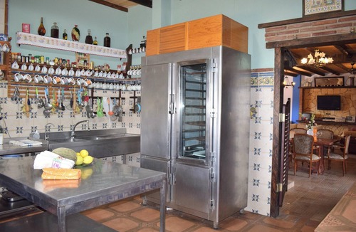 Palenciana Villa | Homerez - Spacious Villa with Pool in Palenciana
