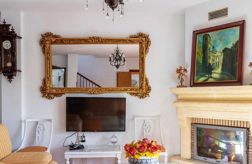 Conchar Villa | Homerez - Villa for 14 ppl. with swimming-pool, garden and terrace at Cónchar