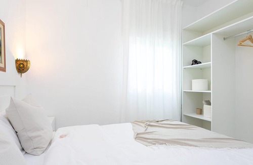 Valle del Guadalhorce Villa | Homerez - Villa for 6 ppl. with swimming-pool, garden and terrace at Málaga