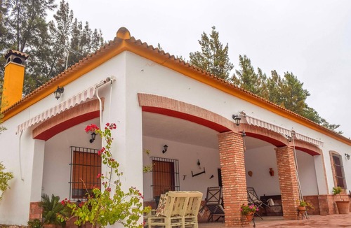 Penaflor Villa | Homerez - Villa for 9 pers. with swimming pool, garden and terrace in La Vereda
