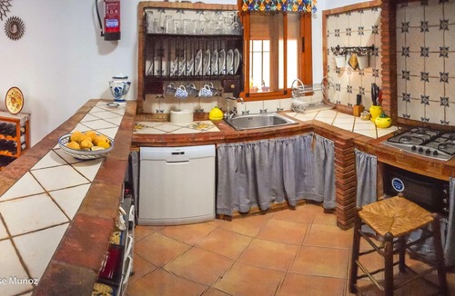Penaflor Villa | Homerez - Villa for 9 ppl. with swimming-pool, garden and terrace at La Vereda