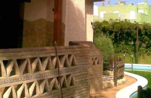 Punta Umbria Villa | Homerez - Villa for 6 ppl. with swimming-pool and garden at Punta Umbría