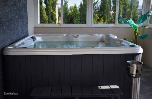 Atarfe Villa | Homerez - Villa in Atarfe, Private Pool