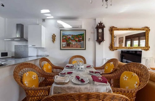 Conchar Villa | Homerez - Villa in Cónchar