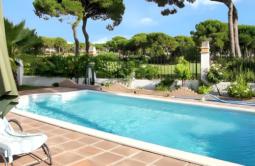 Nuevo Portil Villa | Homerez - Villa in Nuevo Portil