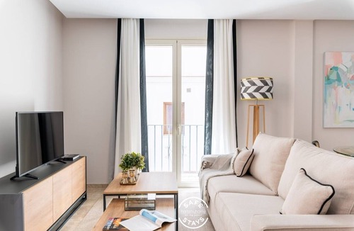 Encarnacion-Regina Apartment | Hommyhome Vera Cruz 101