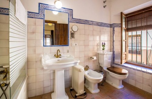 Palma del Rio Hostel | Hospedería Convento de Santa Clara