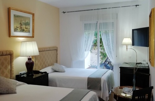 El Puerto de Santa Maria Hostel | Hostal Alhaja Playa