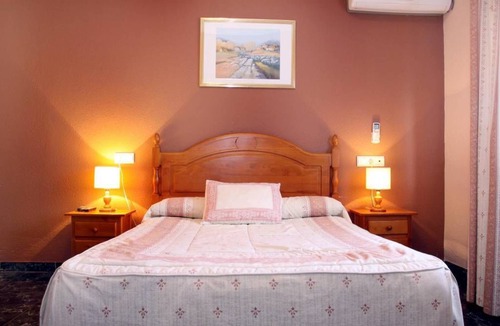 Santaella Hostel | Hostal Al-Andalus