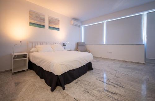 Huelva House | Hostal Antiguo Palacio Hotel París