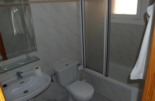 Santa Cristina de Aro House | Hostal Barnes