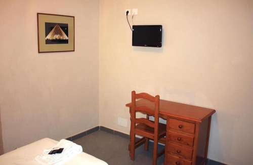 La Linea de la Concepcion House | Hostal Carlos I
