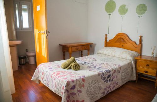 Baza House | HOSTAL CACHE