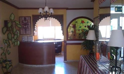 New Golden Mile House | Hostal Europa