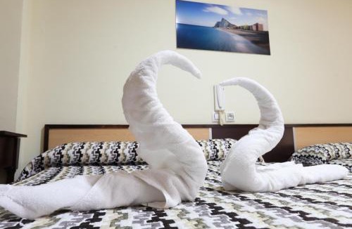 La Linea de la Concepcion Hotel | Hostal la Campana