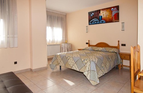 Valderas House | HOSTAL La MARAVILLOSA DE VALDERAS