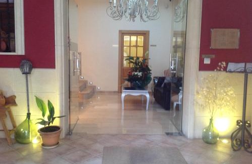 Priego House | Hostal Los Claveles