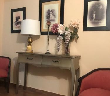 Marmolejo House | Hostal Plaza