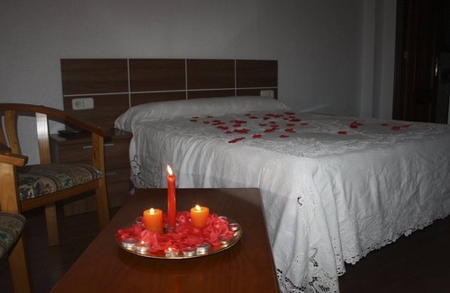 Maria Hostel | Hostal Restaurante Torrente