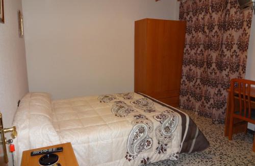Sanlucar la Mayor Hostel | Hostal San Pedro