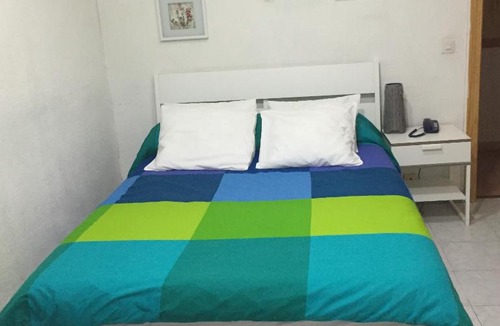 Tres Cantos House | Hostal Tres Cantos