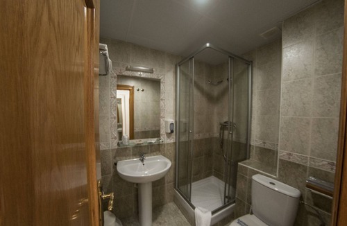 Duenas Hostel | Hostal Zamorano