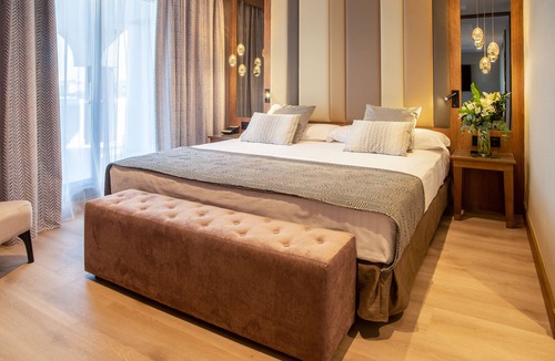 Centro - Sagrario Hotel | Hotel Granada Center
