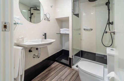 Centro Comercial Hotel | Hotel La Boutique Puerta Osario