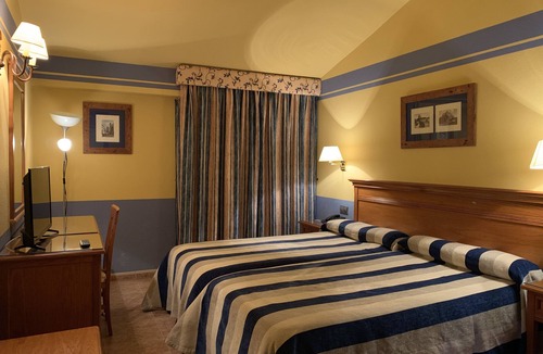 Antequera Hotel | Hotel La Sierra