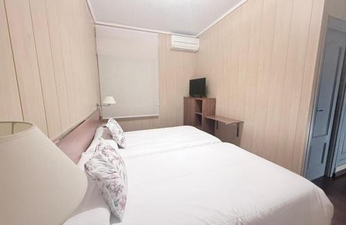 Santa Cruz De Mudela Hotel | Hotel las canteras