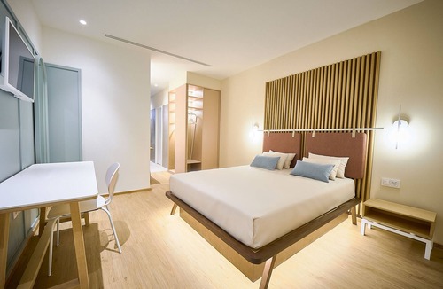 Conil de la Frontera City Center Hotel | Hotel Leonor