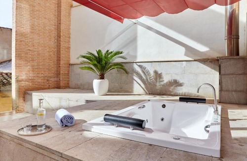 Centro - Sagrario Hotel | Hotel Maciá Granada Five Senses Rooms & Suites