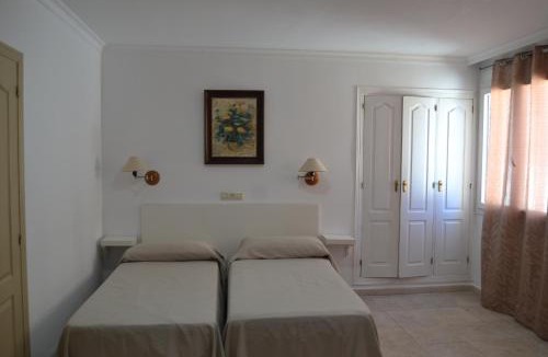 La Linea de la Concepcion Hotel | Hotel Miramar