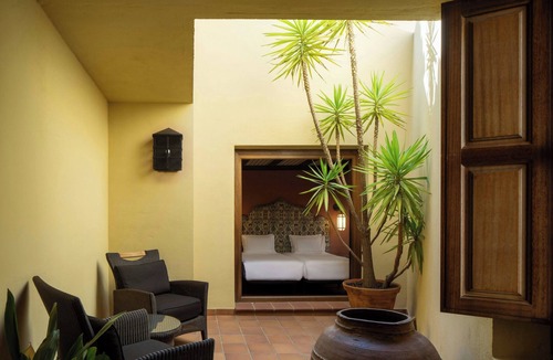 Centro - Sagrario Hotel | Hotel Palacio de Santa Paula, Autograph Collection
